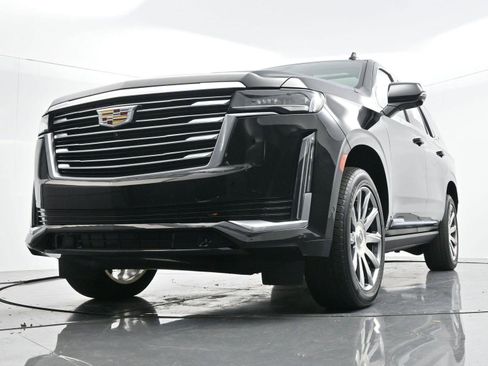 Used 2021 Cadillac Escalade Premium Luxury Platinum w/ Heavy-Duty Trailer Package image 56