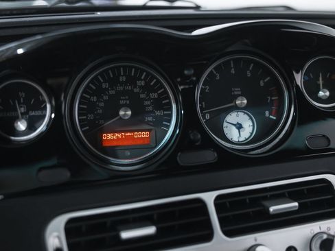Used 2002 BMW Z8 RWD image 25