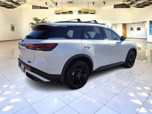 Certified 2025 INFINITI QX60 Luxe w/ Black Edition AWD/4WD image 7