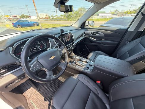Used 2018 Chevrolet Traverse LT image 14