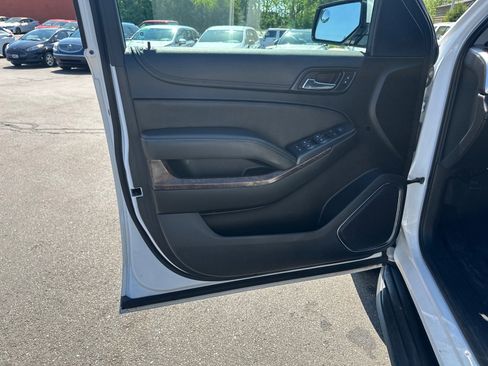 Used 2020 Chevrolet Tahoe 4WD image 10
