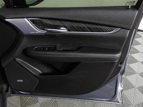 Used 2021 Cadillac XT6 Premium Luxury image 44