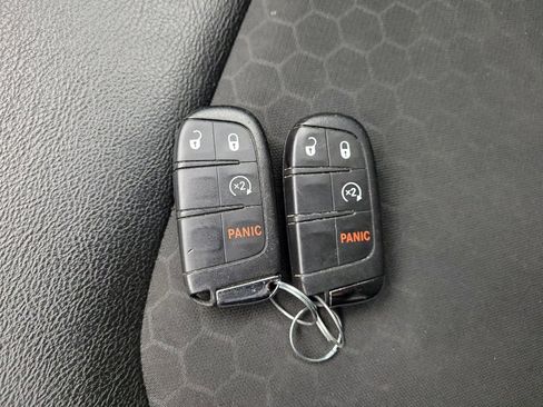 Used 2018 Jeep Compass Altitude w/ Popular Equipment Group image 32