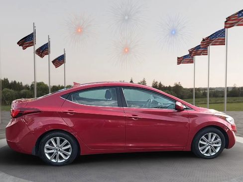 Used 2015 Hyundai Elantra SE w/ Option Group 03 FWD image 8