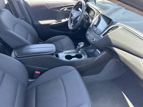 Certified 2024 Chevrolet Malibu LT FWD image 12