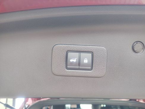 Used 2024 Nissan Armada Platinum w/ Captain's Chairs Package RWD image 25