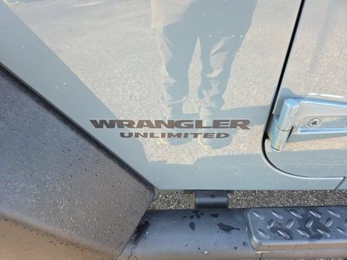 Used 2015 Jeep Wrangler Unlimited Sport w/ Dual Top Group AWD/4WD image 34