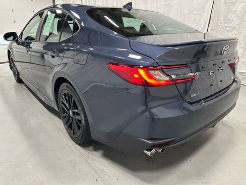 Used 2026 Toyota Camry SE FWD image 5