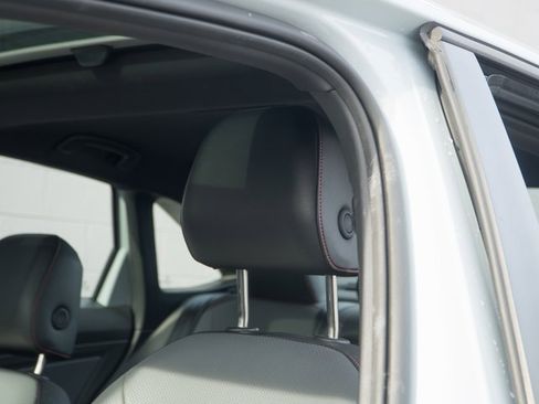 Certified 2025 Volkswagen Jetta GLI Autobahn image 19