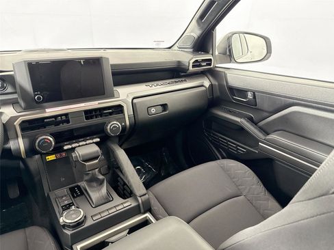 Certified 2024 Toyota Tacoma SR5 image 30