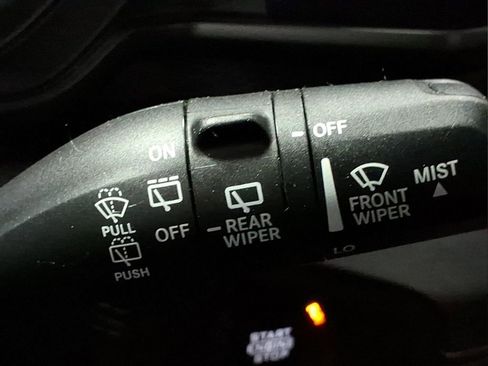 Used 2024 Jeep Wrangler Unlimited Rubicon w/ Safety Group AWD/4WD image 20