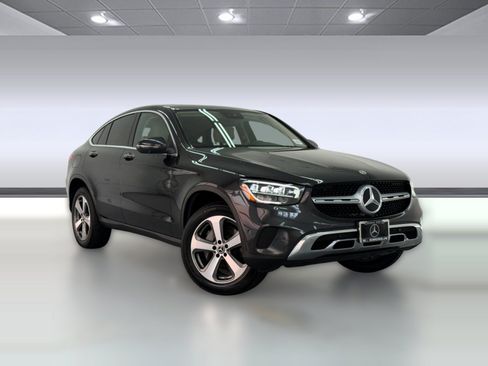 Used 2023 Mercedes-Benz GLC 300 4MATIC Coupe image 6