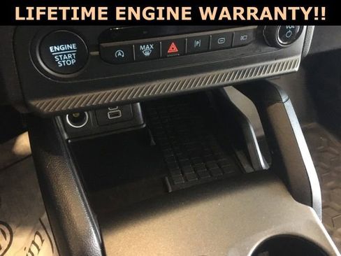 Used 2025 Ford Bronco Sport Badlands image 21