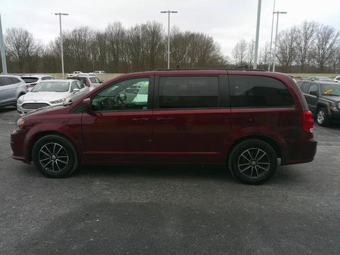 Used 2018 Dodge Grand Caravan GT image 3