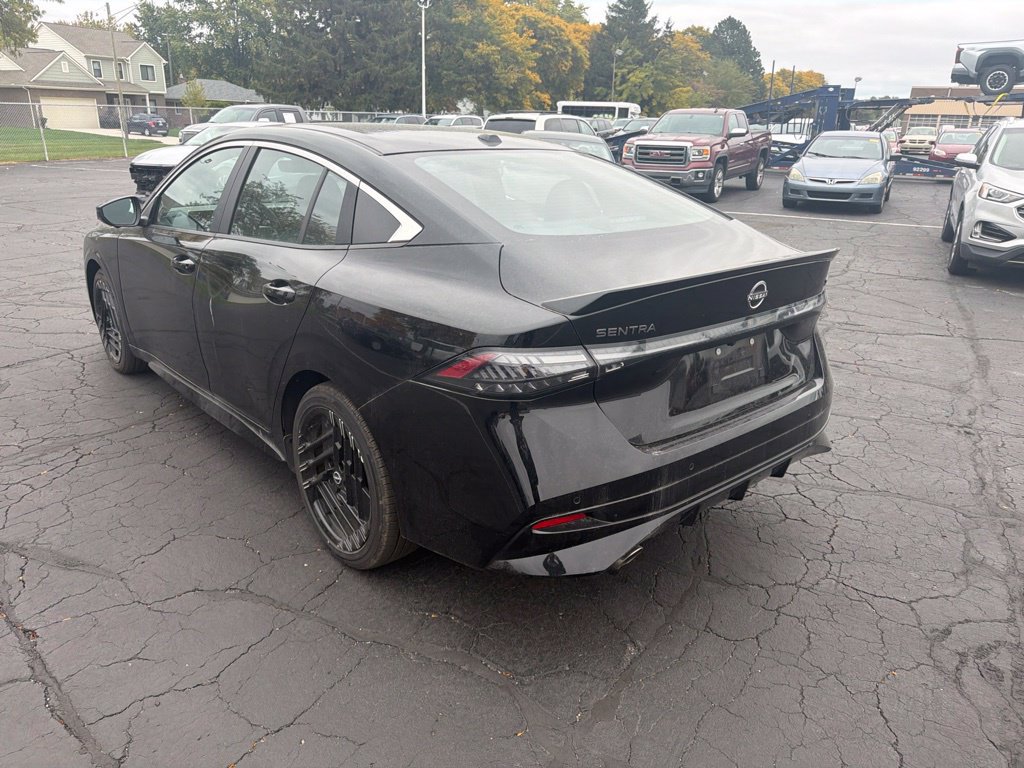 Used 2026 Nissan Sentra SR w/ SR Premium Package FWD image 8