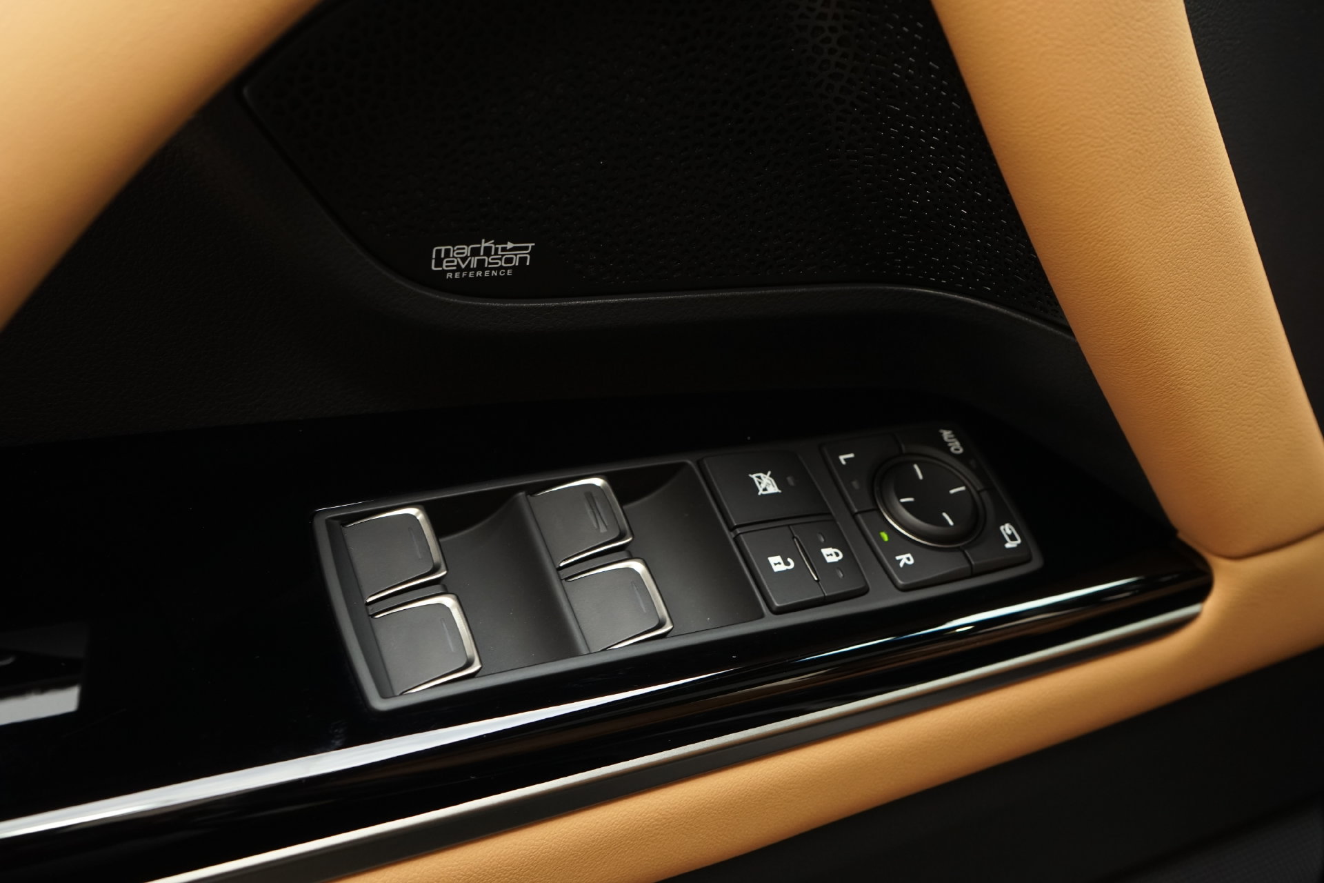Used 2026 Lexus LX 600 4WD w/ Luxury Package image 29