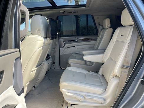 Used 2021 Cadillac Escalade Sport Platinum image 26