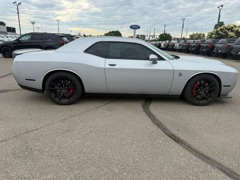Used 2023 Dodge Challenger SRT Hellcat w/ Driver Convenience Group RWD image 11