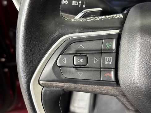 Used 2021 Jeep Grand Cherokee L Limited AWD/4WD image 17