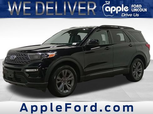 Certified 2023 Ford Explorer XLT w/ Equipment Group 202A AWD/4WD image 10