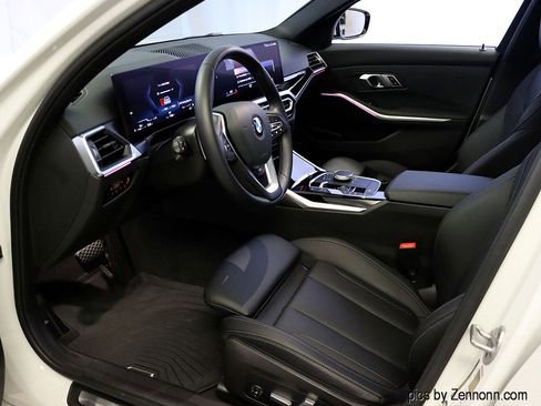 Certified 2023 BMW 330i xDrive Sedan w/ Convenience Package image 11