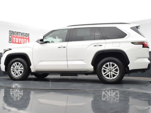 Used 2023 Toyota Sequoia SR5 w/ SR5 Premium Package image 38