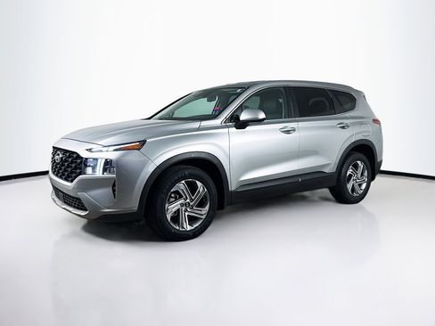 Used 2023 Hyundai Santa Fe SE image 4