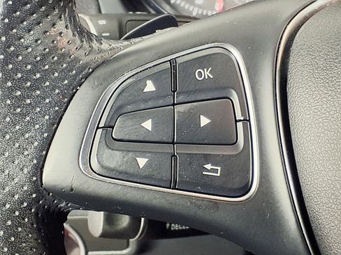 Used 2019 Mercedes-Benz CLA 250 image 17