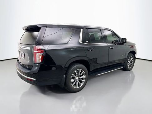 Used 2022 Chevrolet Tahoe LT w/ Luxury Package image 9