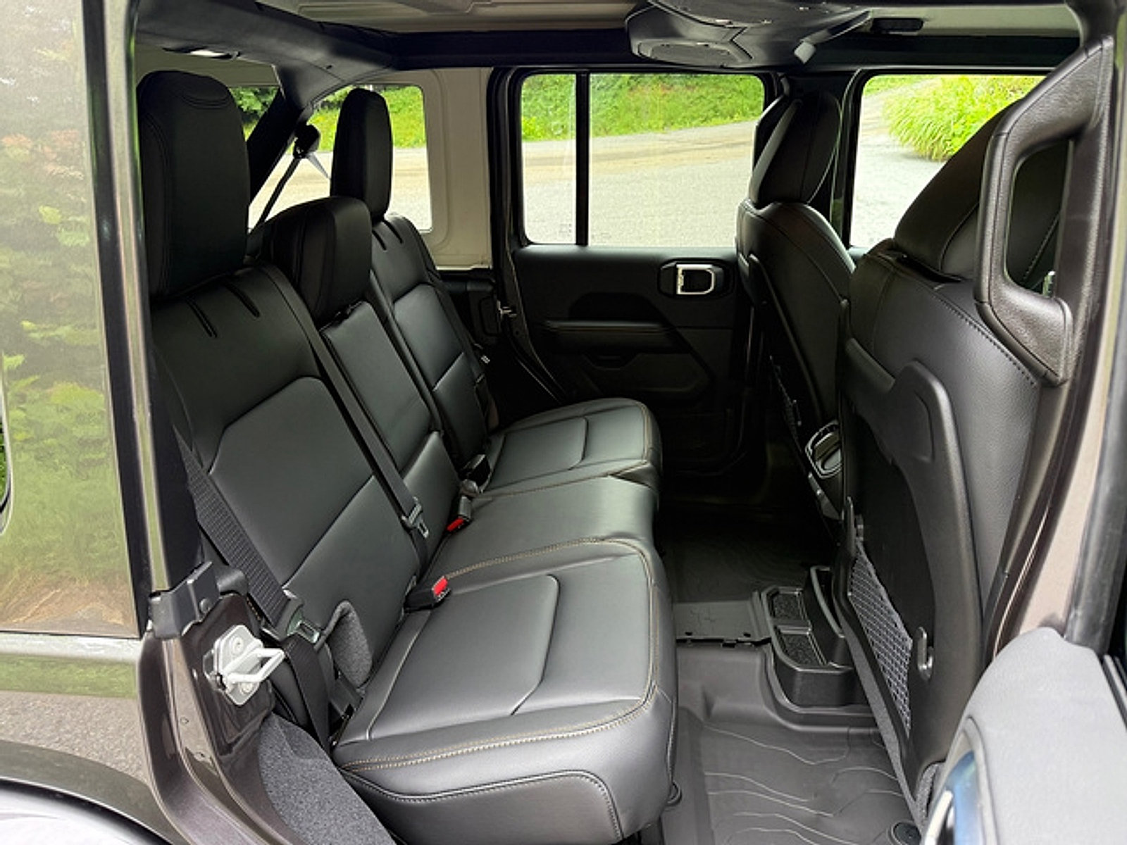 New 2026 Jeep Wrangler Unlimited Sahara AWD/4WD image 18