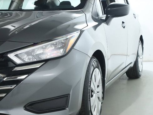 Certified 2025 Nissan Versa S w/ Trunk Package image 5