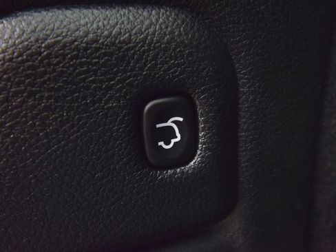 Used 2023 Dodge Durango SRT image 49