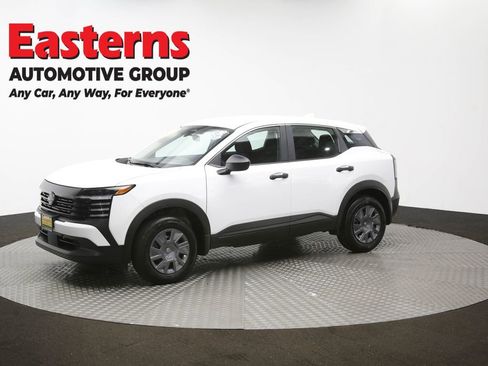 Used 2025 Nissan Kicks S image 56