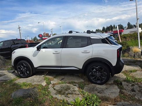 New 2026 Nissan Kicks SR w/ SR Premium Package image 9