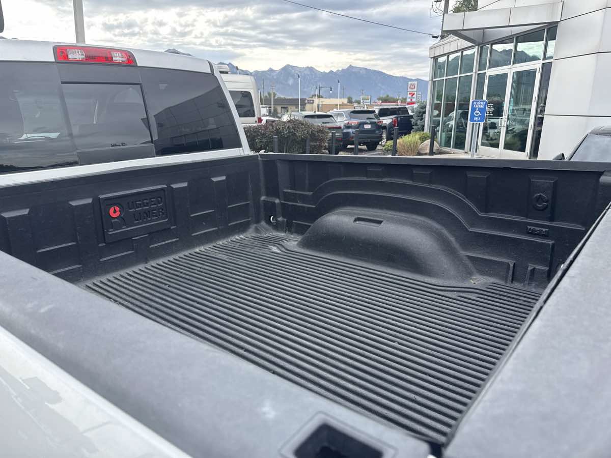 Used 2012 RAM 1500 Classic SLT AWD/4WD image 11