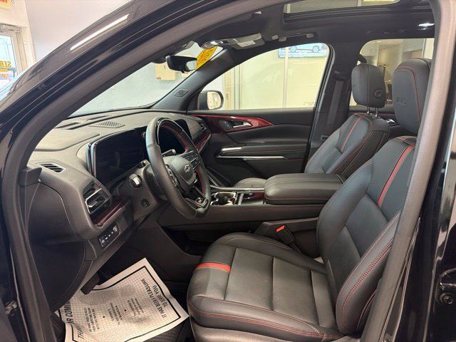 Used 2025 Chevrolet Traverse RS w/ LPO, Floor Liner Package AWD/4WD image 15