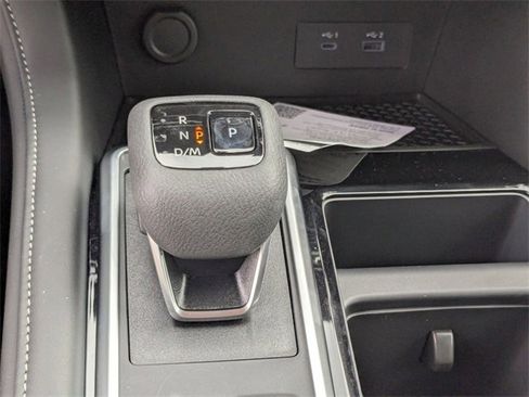 New 2025 Nissan Pathfinder SV w/ SV Premium Package image 24