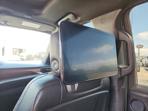 Used 2023 GMC Yukon XL Denali Ultimate image 14