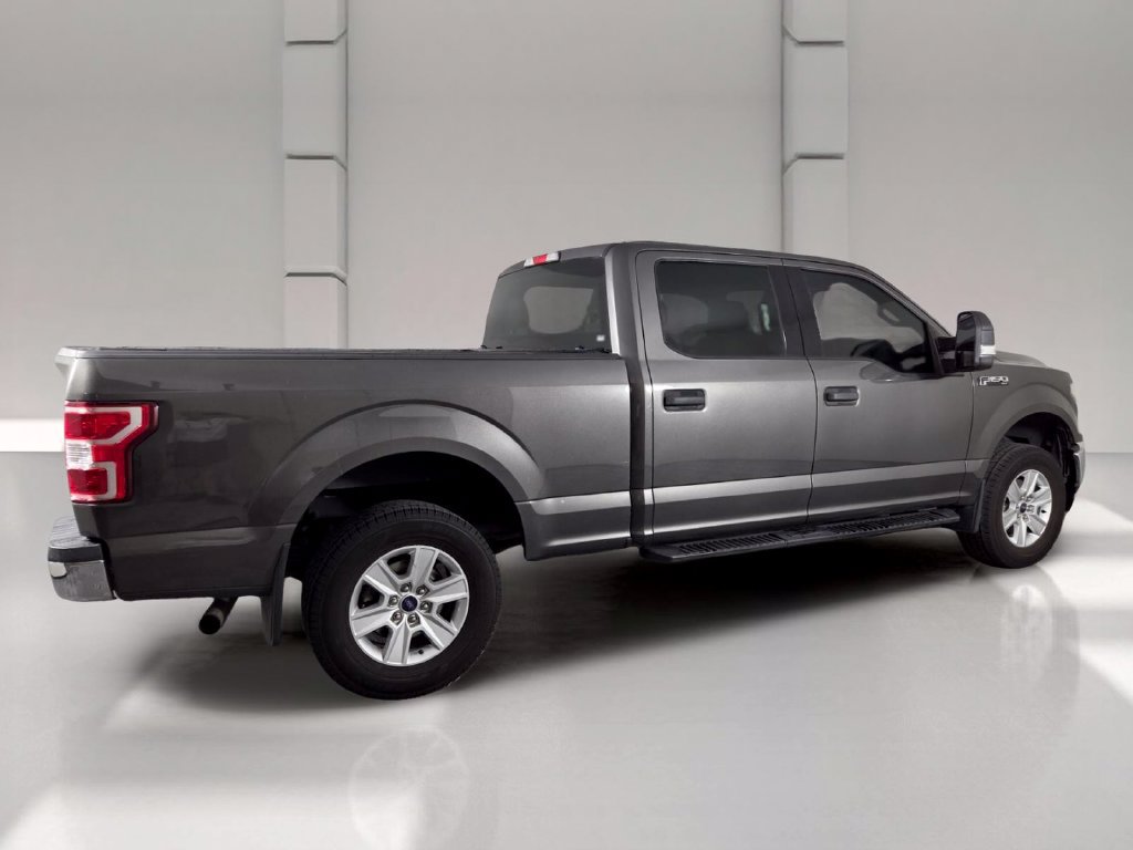 Used 2018 Ford F150 XLT w/ Heavy-Duty Payload Package AWD/4WD image 4
