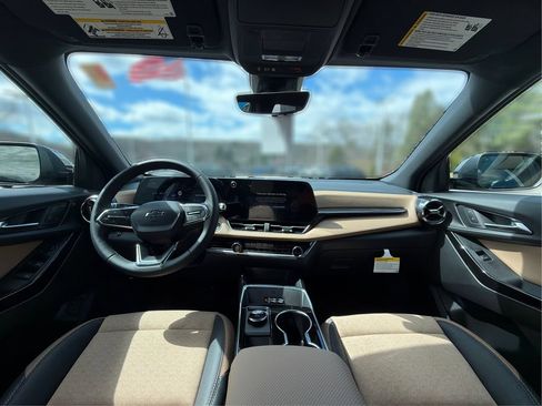 New 2026 Chevrolet Equinox ACTIV w/ Convenience Package III FWD image 26