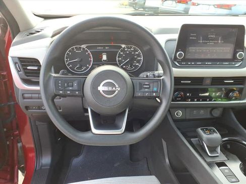 Certified 2023 Nissan Rogue SV image 14