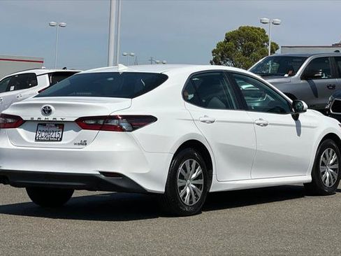 Certified 2022 Toyota Camry LE FWD image 2