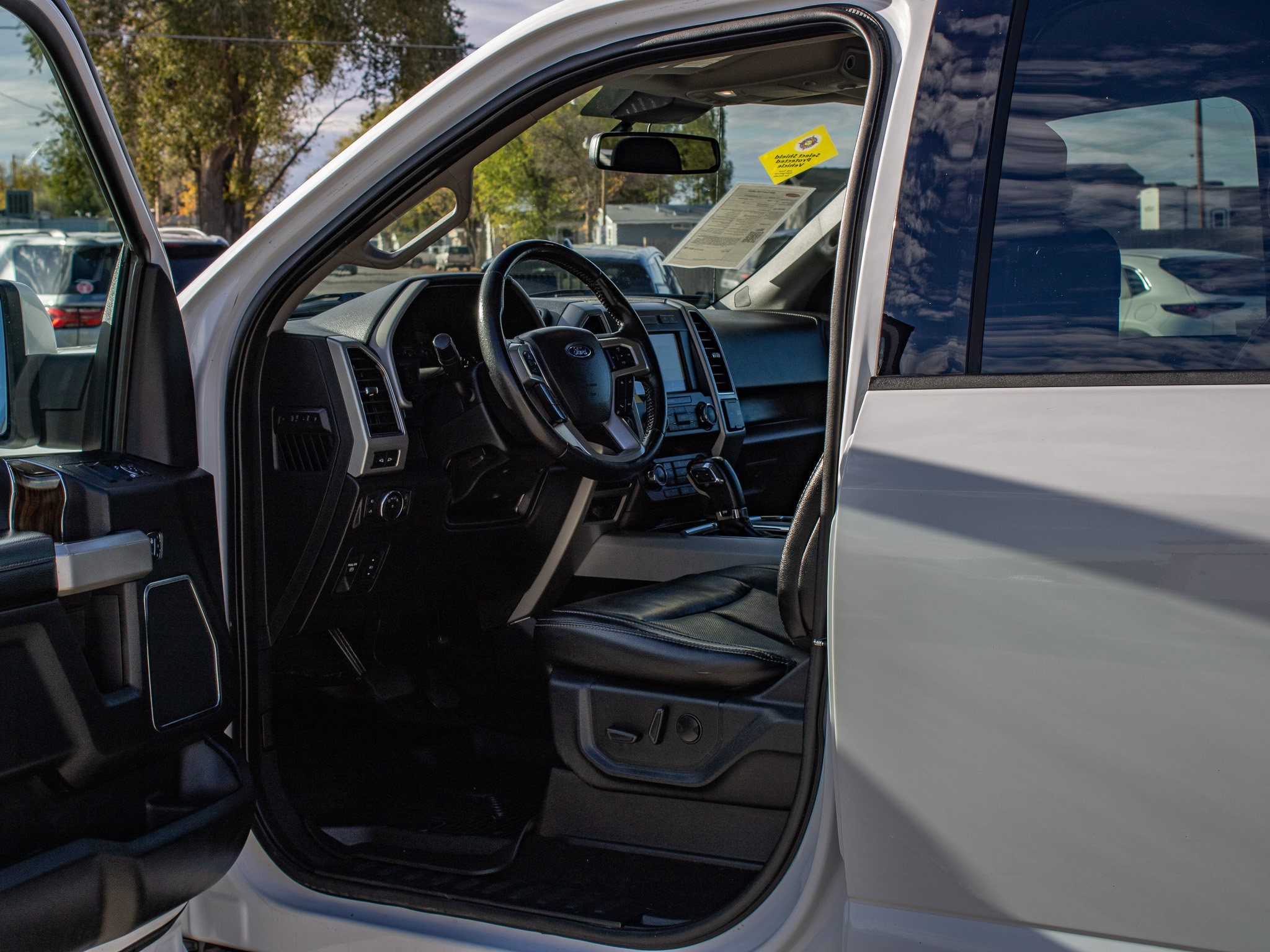 Used 2020 Ford F150 Lariat AWD/4WD image 23
