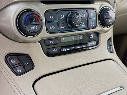Used 2019 GMC Yukon Denali AWD/4WD image 17