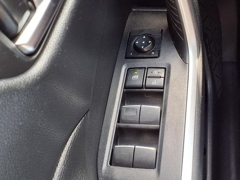 Used 2022 Toyota RAV4 SE AWD/4WD image 24