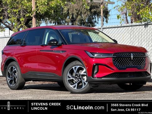 New 2026 Lincoln Nautilus Premier w/ Jet Appearance Package AWD/4WD image 1