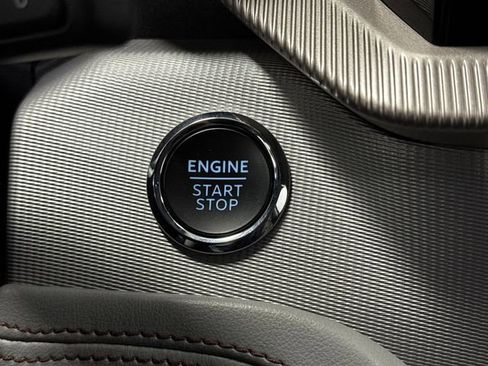 Used 2025 Ford Explorer Active w/ Active Comfort Package image 24