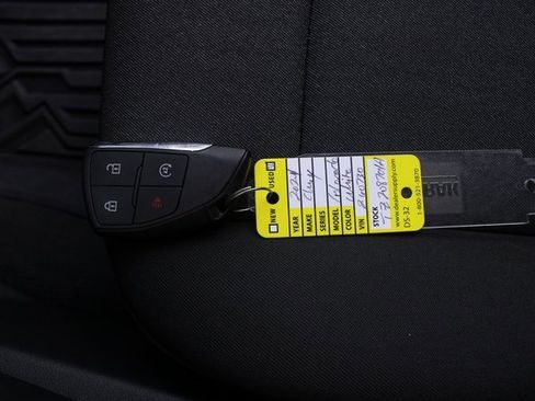 Used 2024 Chevrolet Colorado Trail Boss w/ Technology Package image 8