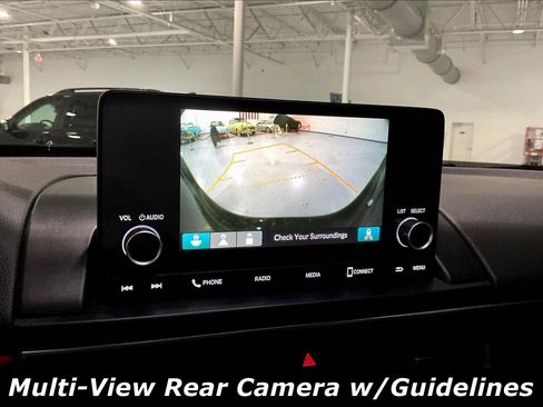 Used 2025 Honda Pilot Sport image 5