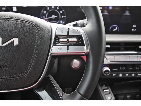 Certified 2025 Kia Telluride SX Prestige X-Line AWD/4WD image 17